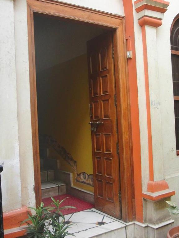 Shivakashi Guest House Варанаси Экстерьер фото